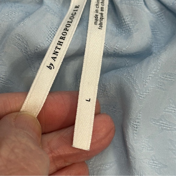 ANTHROPOLOGIE Sleek Jacquard Satin Twist Slouchy Faux Wrap Blouse Blue LARGE - Picture 9 of 11